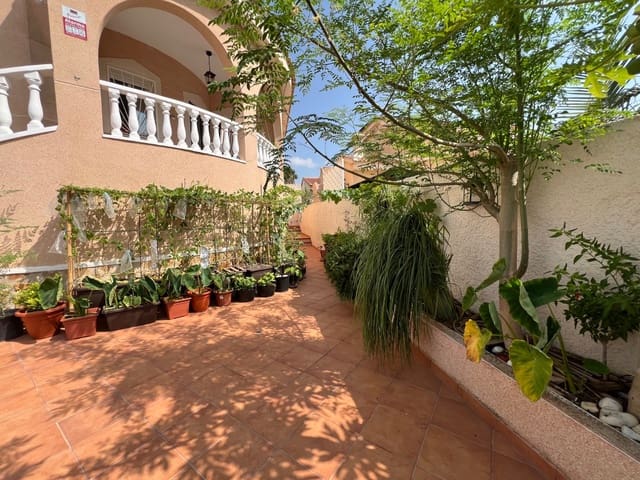 2 soveværelse Villa til salg i Ciudad Quesada, Rojales med swimmingpool - € 289.000 (Ref: 9985326)