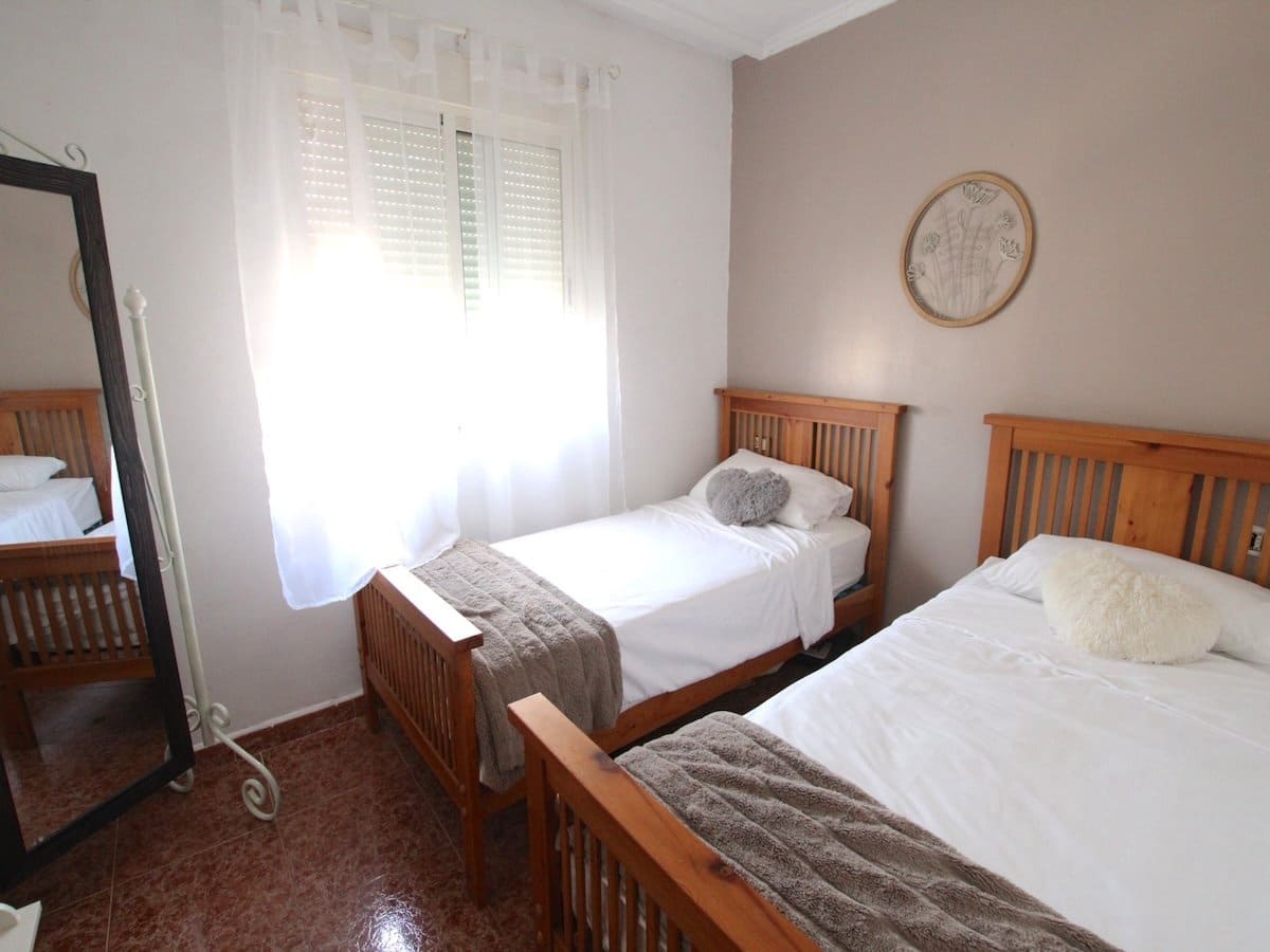 4 slaapkamer Villa te koop in Benijofar met zwembad - € 369.950 (Ref: 9985686)