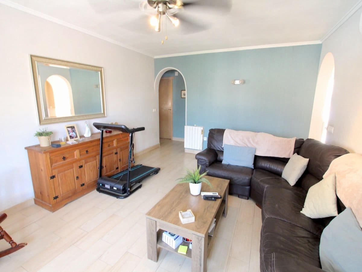 4 slaapkamer Villa te koop in Benijofar met zwembad - € 369.950 (Ref: 9985686)