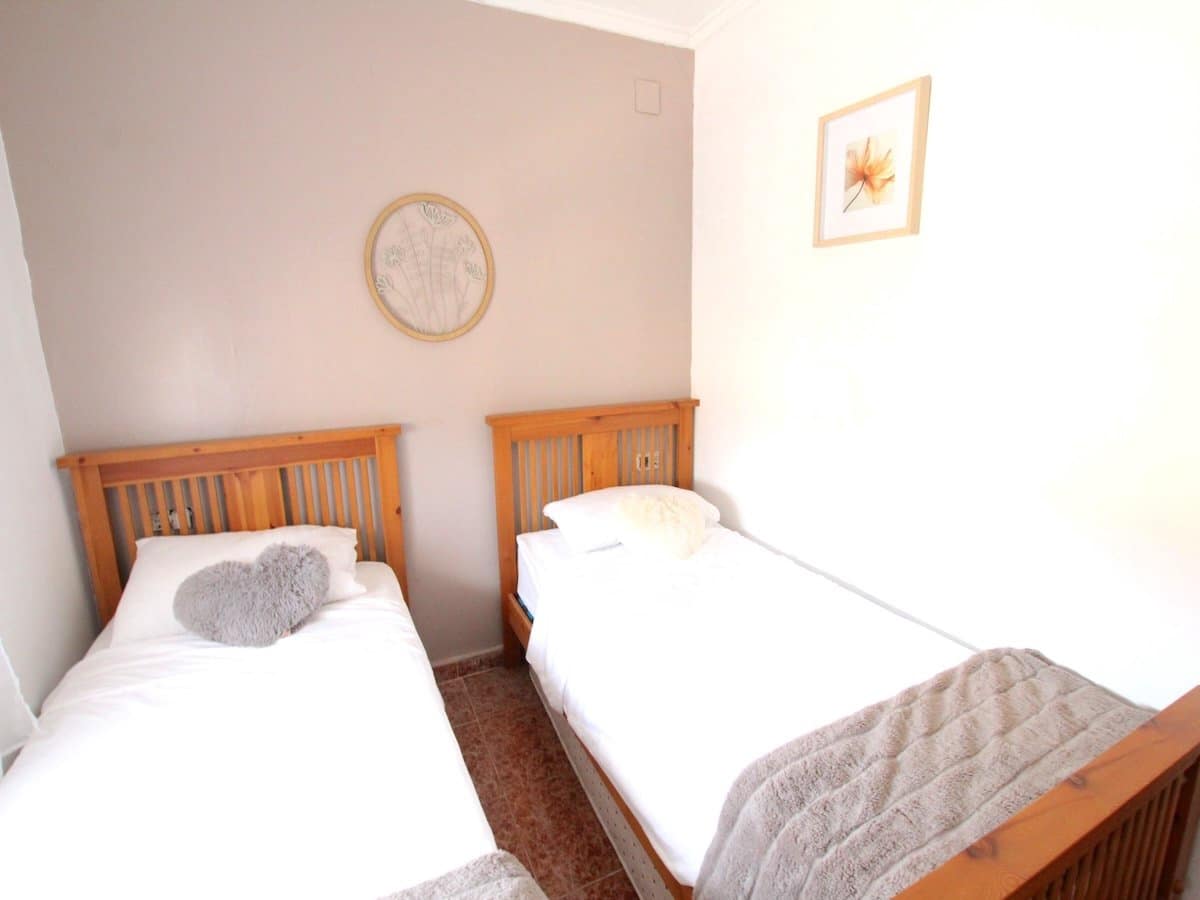 4 slaapkamer Villa te koop in Benijofar met zwembad - € 369.950 (Ref: 9985686)