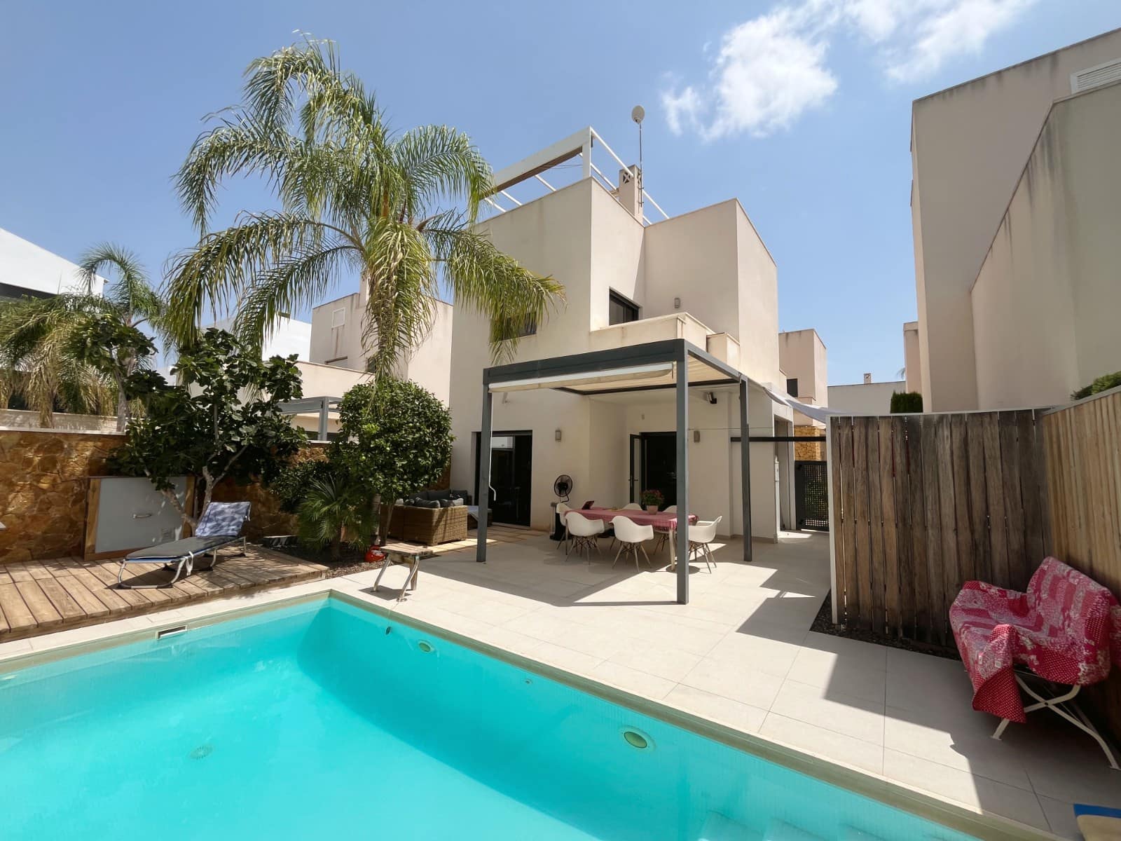 2 soveværelse Villa til salg i Ciudad Quesada med swimmingpool - € 335.000 (Ref: 9987163)