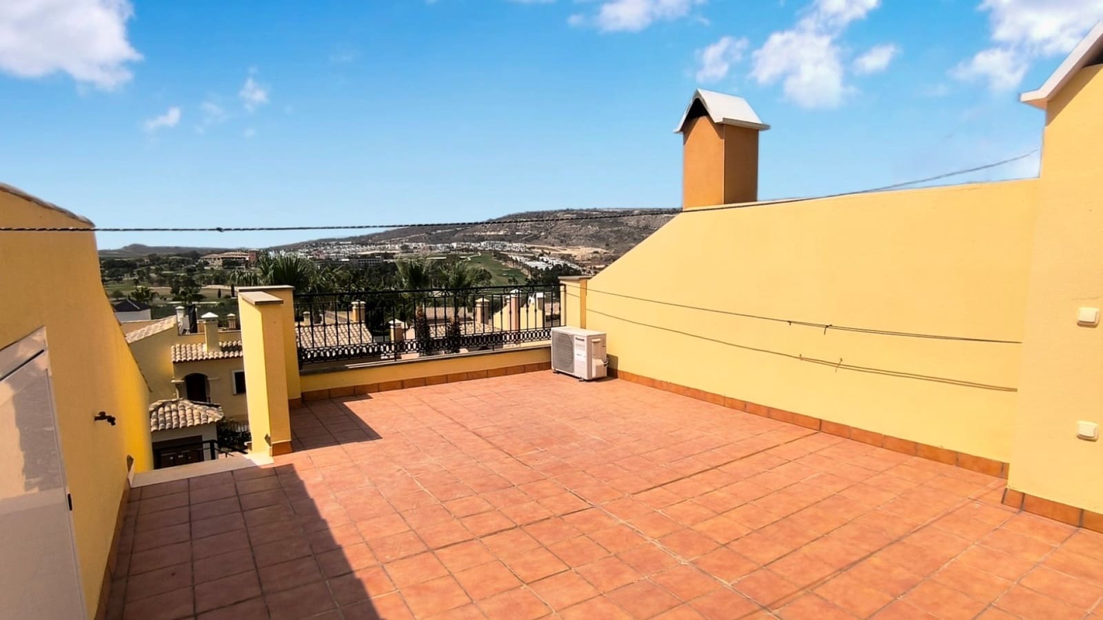 Apartamento de 2 habitaciones en Algorfa en venta con piscina - 189.950 € (Ref: 9987337)