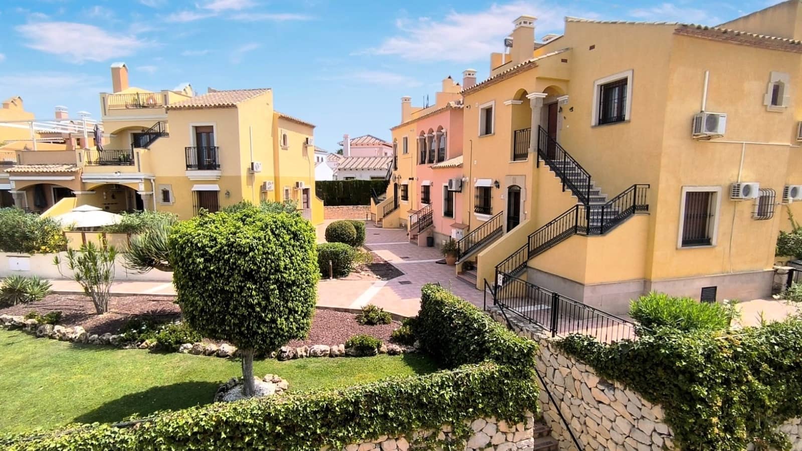 Apartamento de 2 habitaciones en Algorfa en venta con piscina - 189.950 € (Ref: 9987337)