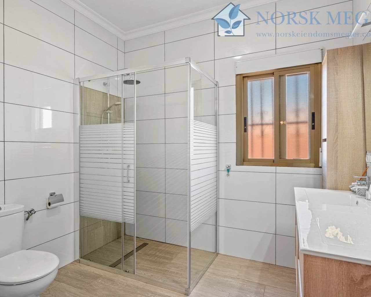 3 slaapkamer Villa te koop in Ciudad Quesada met zwembad garage - € 559.000 (Ref: 9991825)