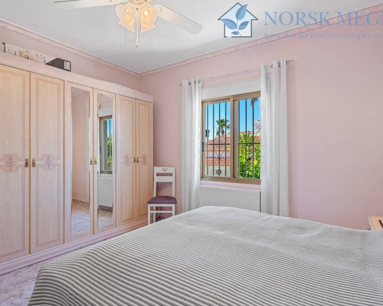 3 slaapkamer Villa te koop in Ciudad Quesada met zwembad garage - € 559.000 (Ref: 9991825)