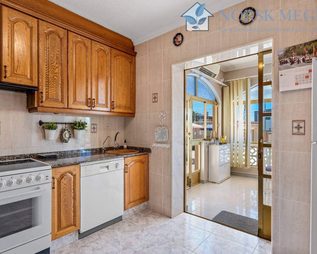 3 slaapkamer Villa te koop in Ciudad Quesada met zwembad garage - € 559.000 (Ref: 9991825)