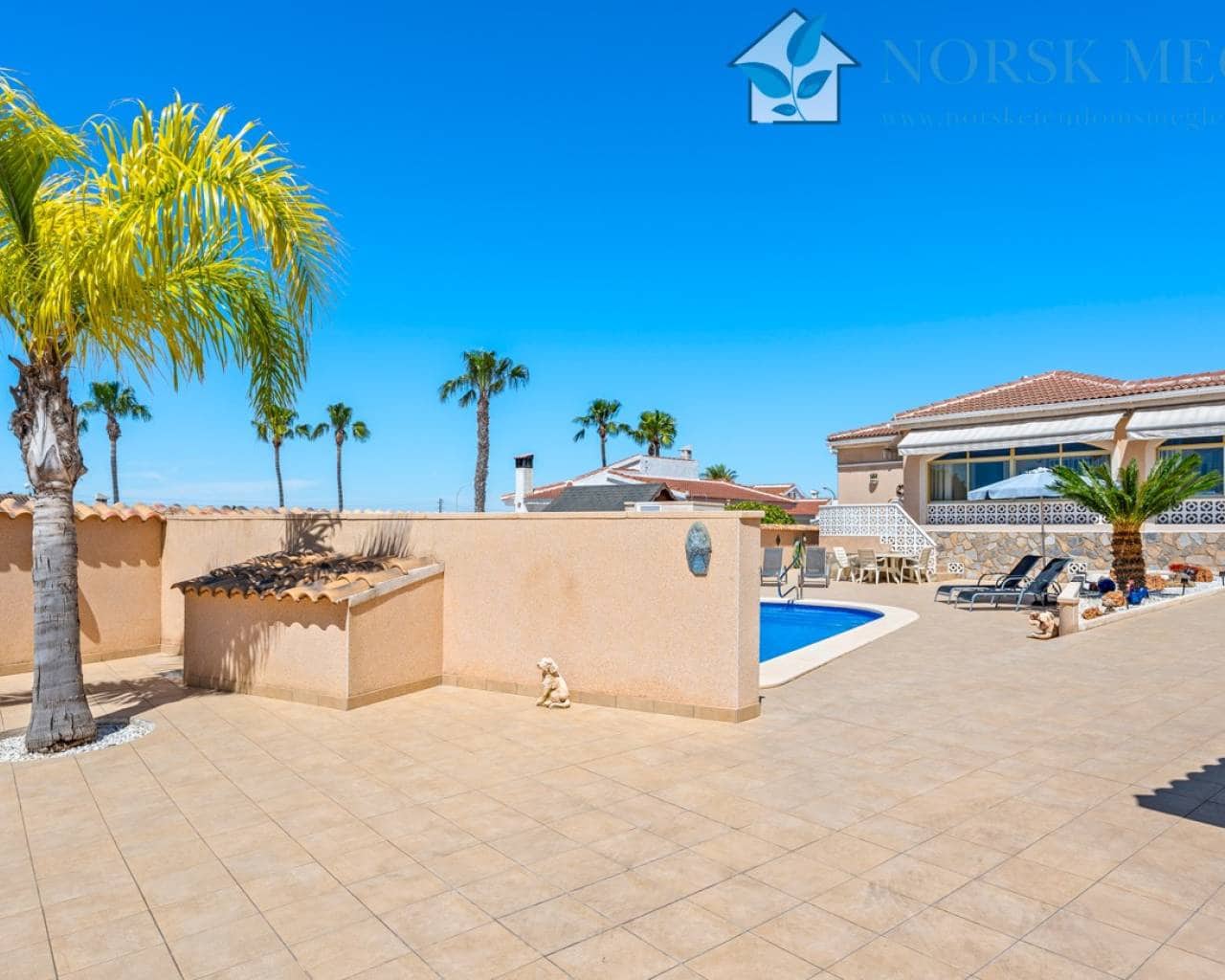 3 slaapkamer Villa te koop in Ciudad Quesada met zwembad garage - € 559.000 (Ref: 9991825)