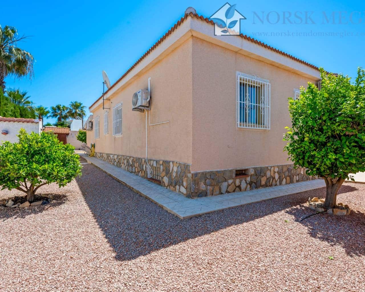 3 slaapkamer Villa te koop in Ciudad Quesada met zwembad garage - € 559.000 (Ref: 9991825)
