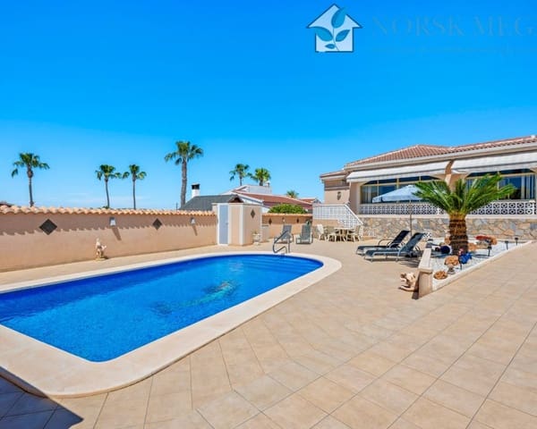 3 slaapkamer Villa te koop in Ciudad Quesada, Rojales met zwembad garage - € 559.000 (Ref: 9991825)