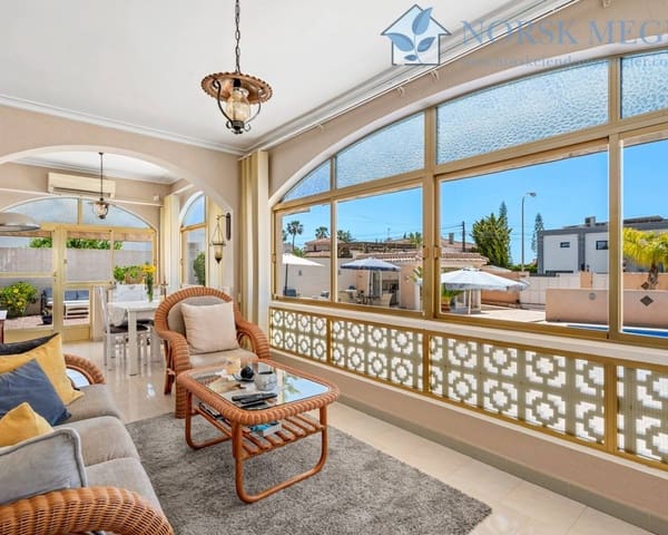 3 slaapkamer Villa te koop in Ciudad Quesada, Rojales met zwembad garage - € 559.000 (Ref: 9991825)