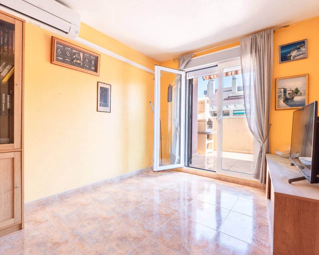 2 sypialnia Apartament na sprzedaż w Torrevieja z basenem garażem - 135 000 € (Ref: 9991826)
