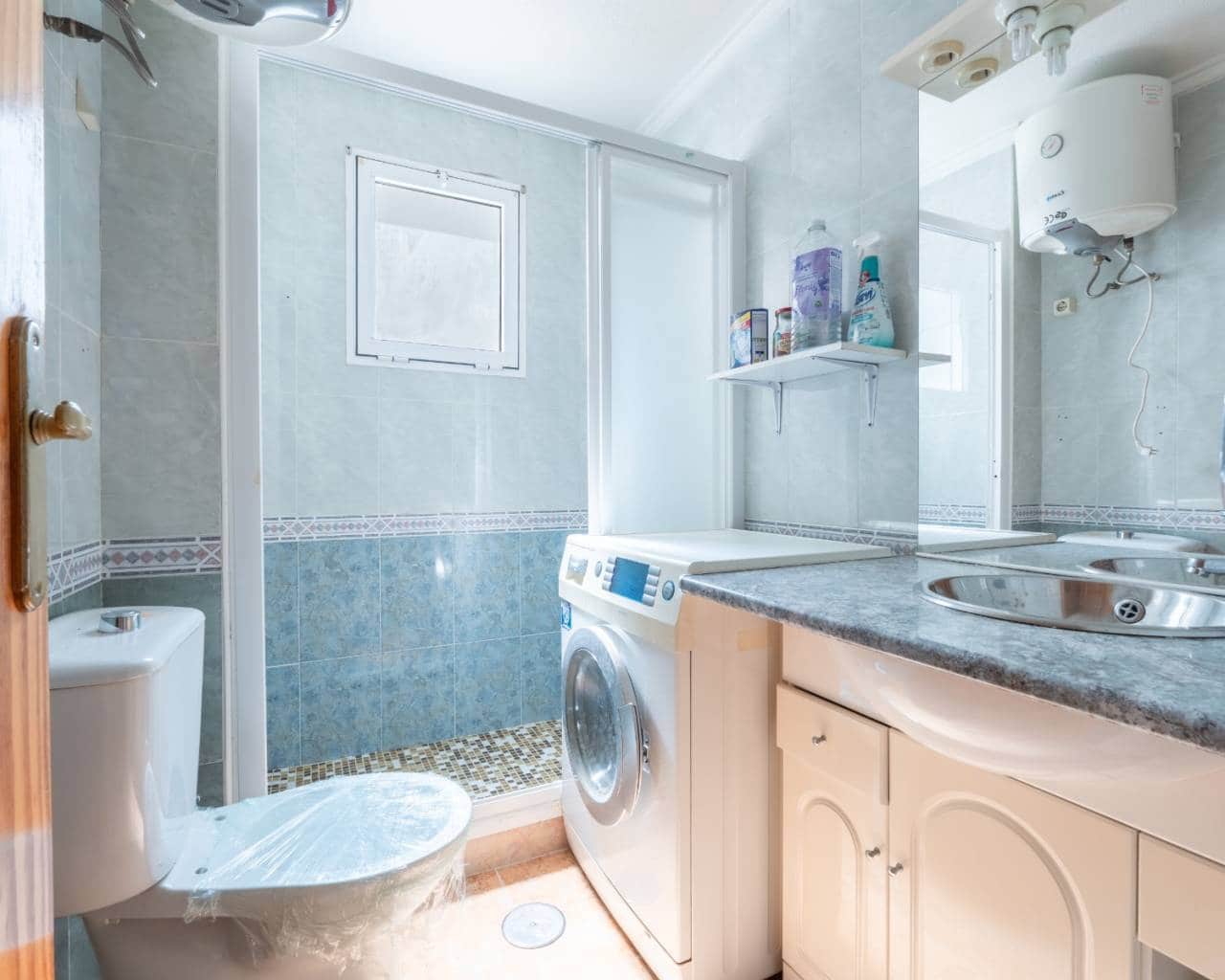 2 sypialnia Apartament na sprzedaż w Torrevieja z basenem garażem - 135 000 € (Ref: 9991826)