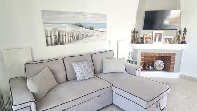 2 soverom Leilighet til salgs i Villamartin, Orihuela med svømmebasseng - € 199 000 (Ref: 9996306)
