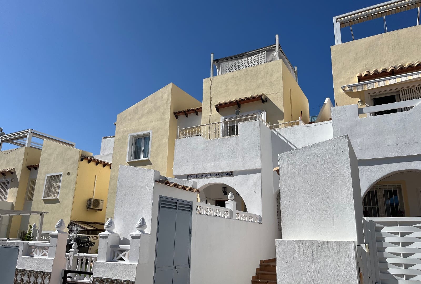 2 bedroom Apartment for sale in Villamartin with pool - € 164,000 (Ref: 9999043)