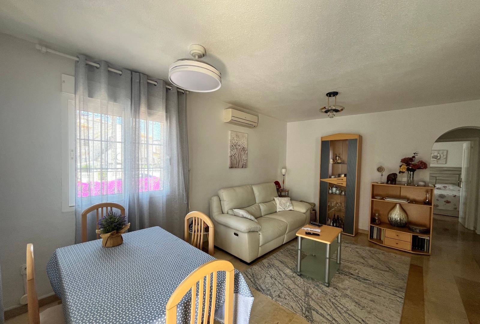 3 sovrum Radhus till salu i Playa Flamenca med pool - 259 995 € (Ref: 9999044)