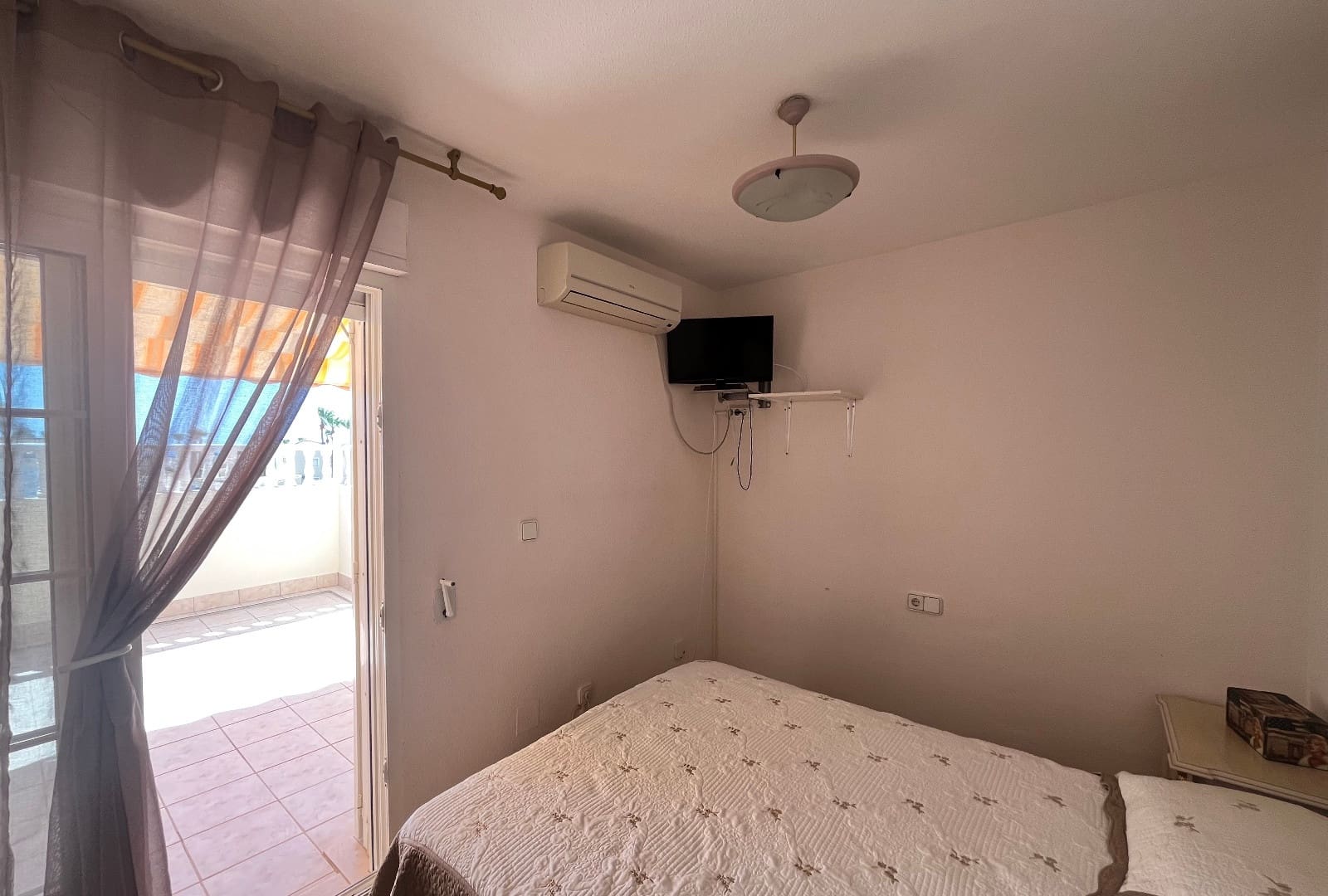 3 sovrum Radhus till salu i Playa Flamenca med pool - 259 995 € (Ref: 9999044)