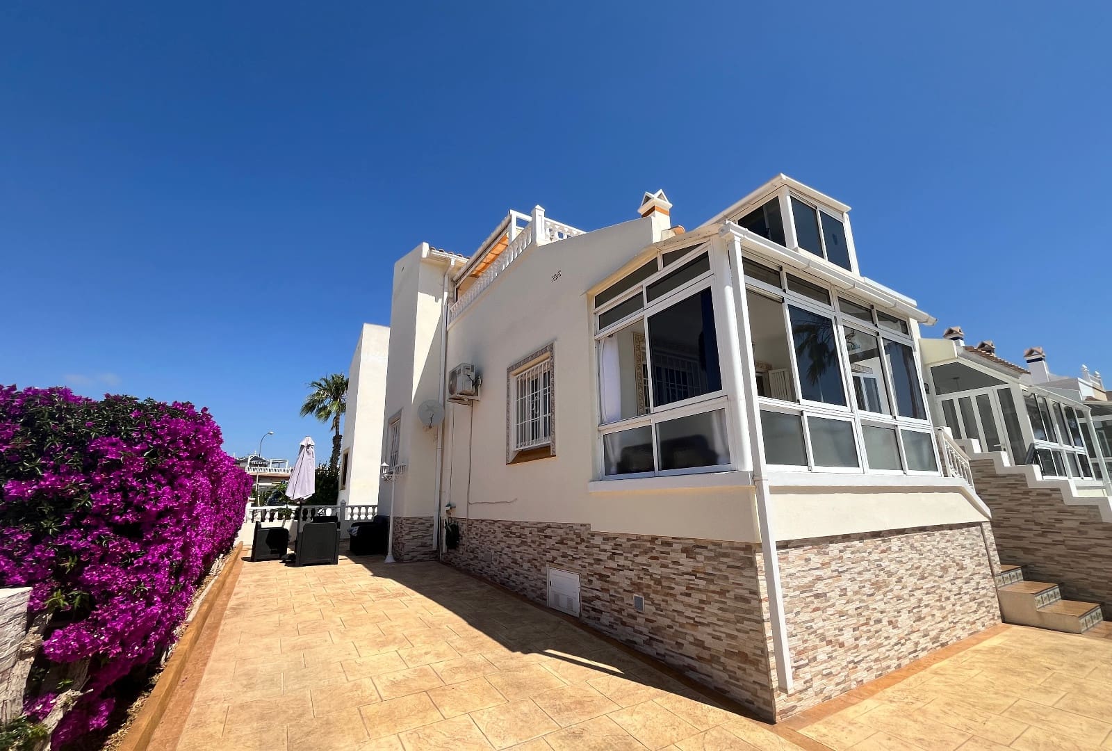 3 sovrum Radhus till salu i Playa Flamenca med pool - 259 995 € (Ref: 9999044)