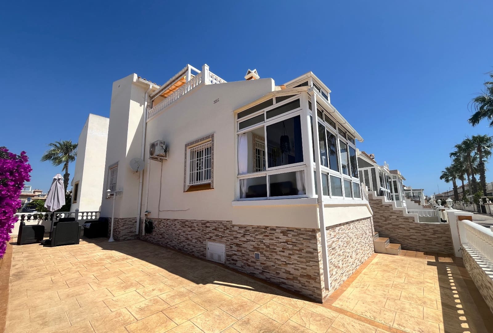 3 sovrum Radhus till salu i Playa Flamenca med pool - 259 995 € (Ref: 9999044)