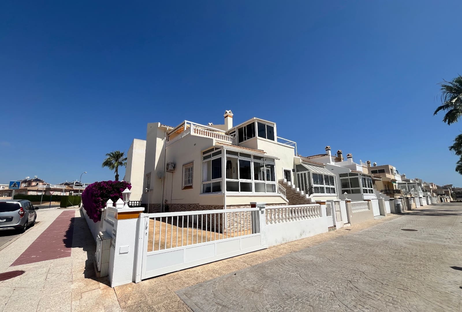 3 sovrum Radhus till salu i Playa Flamenca med pool - 259 995 € (Ref: 9999044)