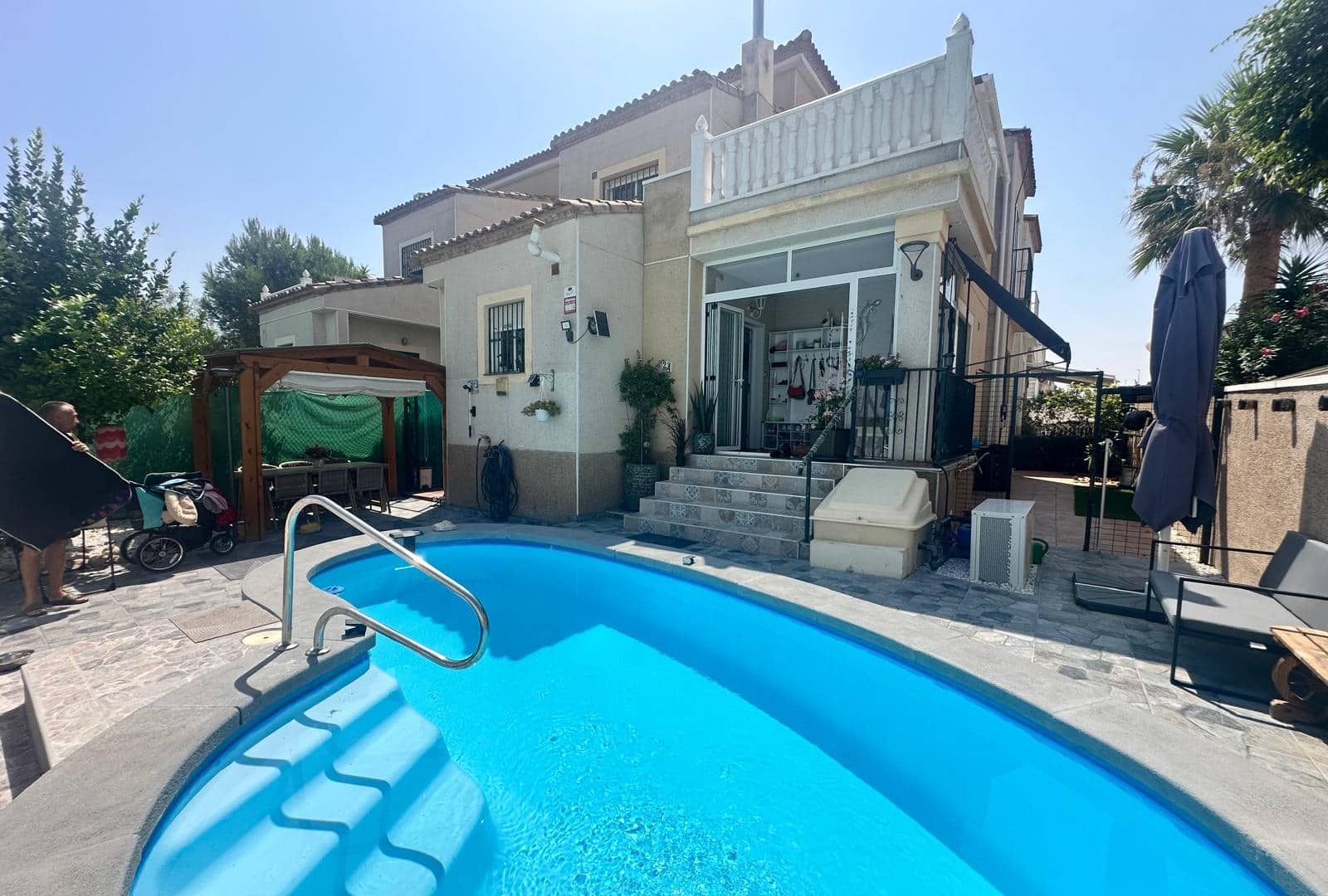 3 soveværelse Villa til salg i Algorfa med swimmingpool - € 296.000 (Ref: 9999292)