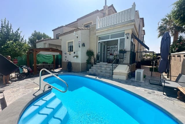 3 bedroom Villa for sale in Algorfa with pool - € 296,000 (Ref: 9999292)