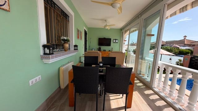 3 soveværelse Villa til salg i Los Montesinos med swimmingpool - € 315.000 (Ref: 9999423)