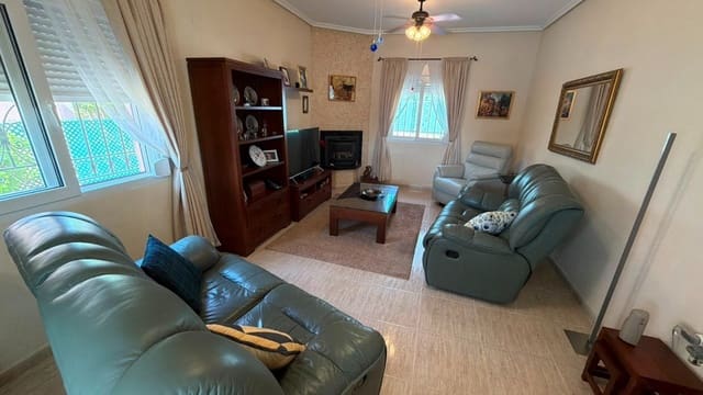 3 soveværelse Villa til salg i Los Montesinos med swimmingpool - € 315.000 (Ref: 9999423)