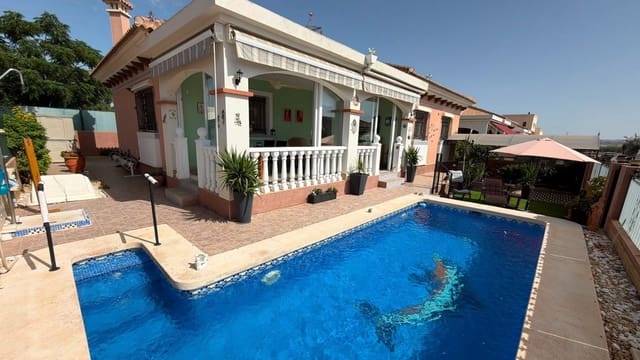 3 soveværelse Villa til salg i Los Montesinos med swimmingpool - € 315.000 (Ref: 9999423)