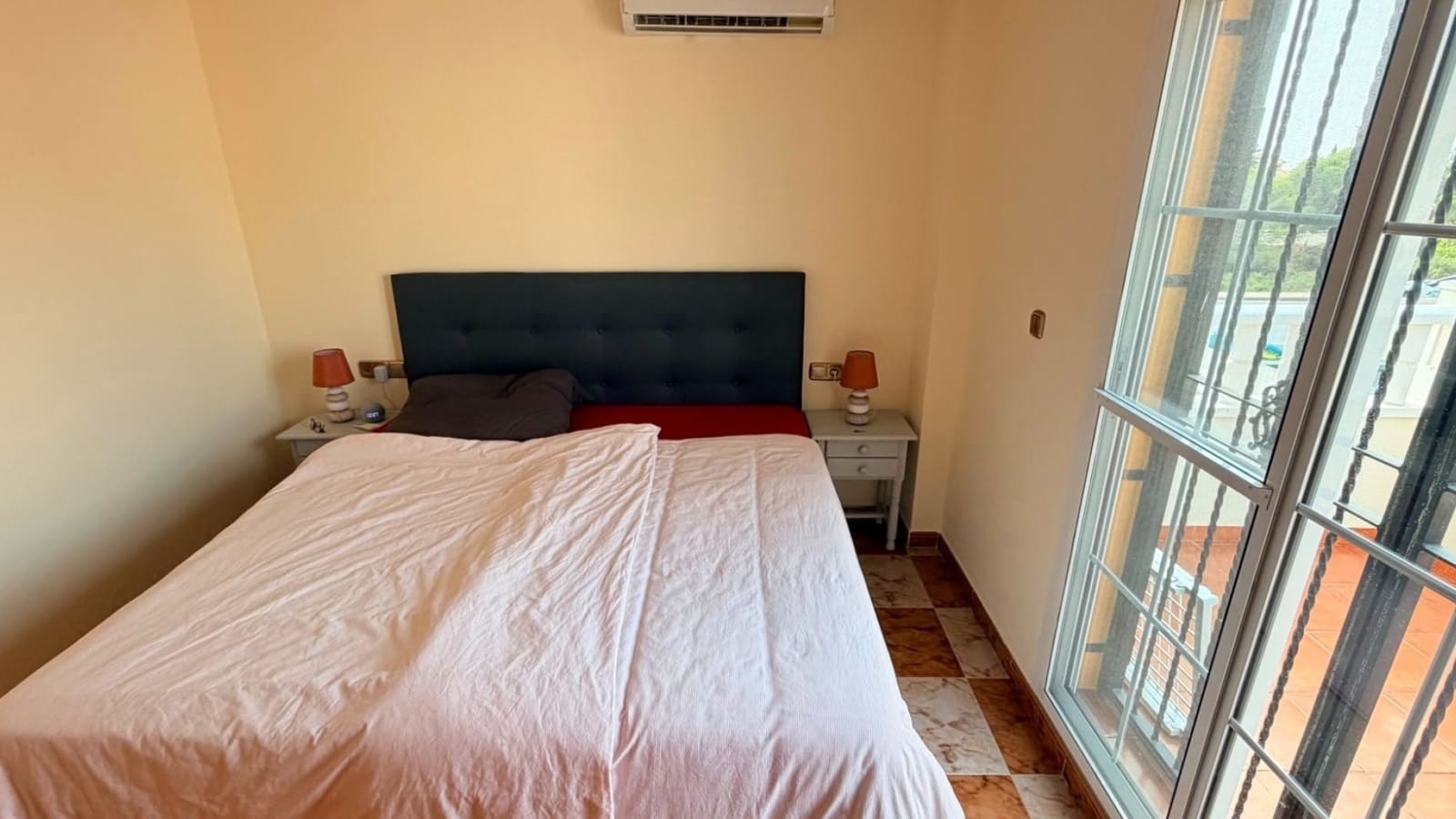 Semi-detached Villa for sale in Cabo Roig with pool - € 239,000 (Ref: 9999424)