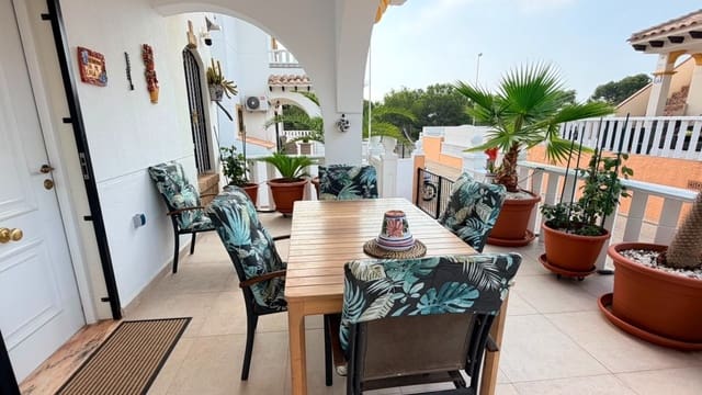 Semi-detached Villa for sale in Cabo Roig, Orihuela with pool - € 239,000 (Ref: 9999424)