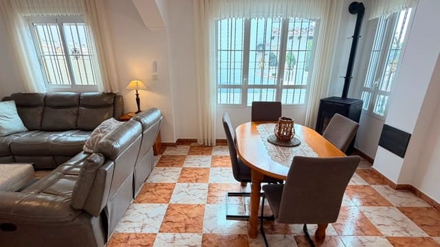Semi-detached Villa for sale in Cabo Roig, Orihuela with pool - € 239,000 (Ref: 9999424)