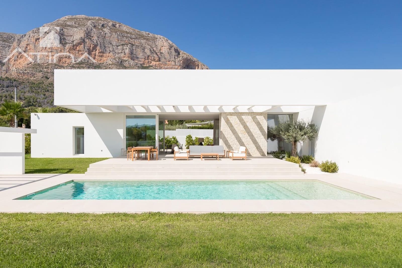 5 soverom Villa til salgs i Javea / Xabia med svømmebasseng - € 2 350 000 (Ref: 10005568)
