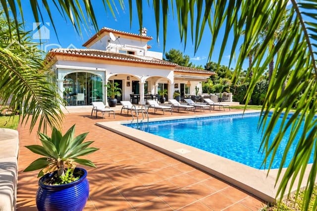 4 chambre Villa/Maison à vendre à Javea / Xàbia avec piscine - 950 000 € (Ref: 10062190)
