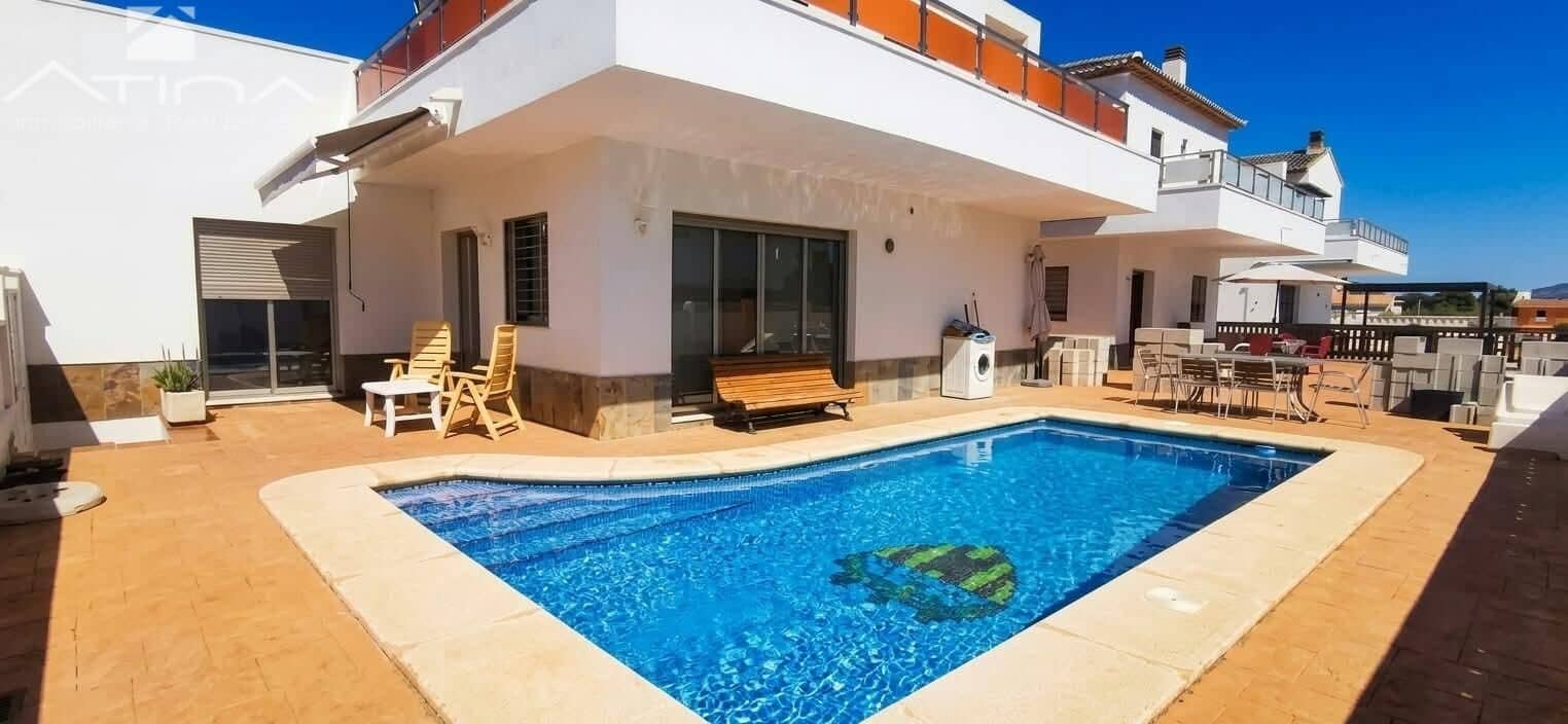 3 Zimmer Villa zu verkaufen in Oliva mit Pool Garage - 499.000 € (Ref: 10120138)