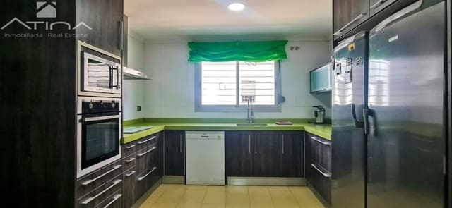 3 Zimmer Villa zu verkaufen in Oliva mit Pool Garage - 499.000 € (Ref: 10120138)