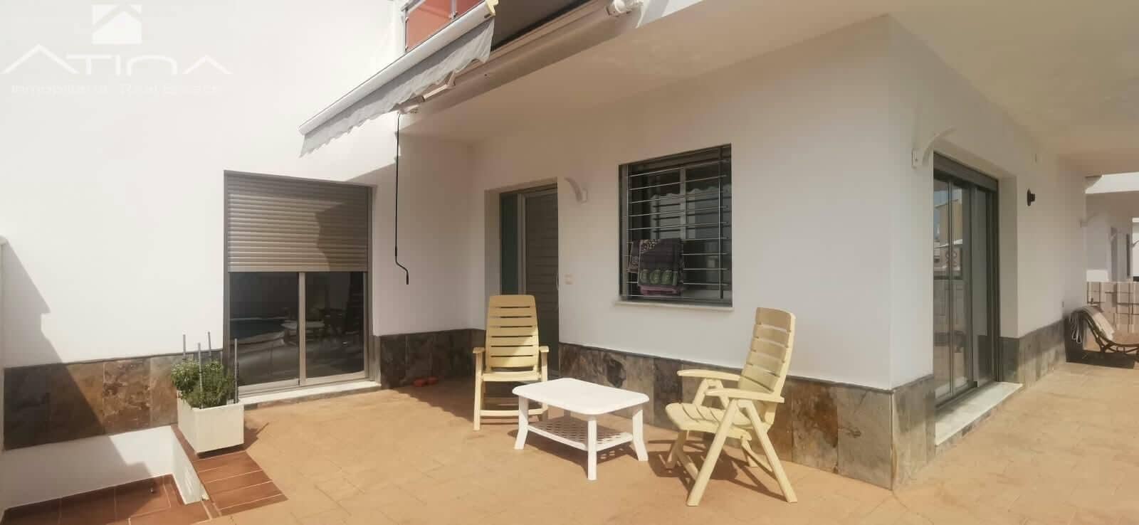 3 Zimmer Villa zu verkaufen in Oliva mit Pool Garage - 499.000 € (Ref: 10120138)