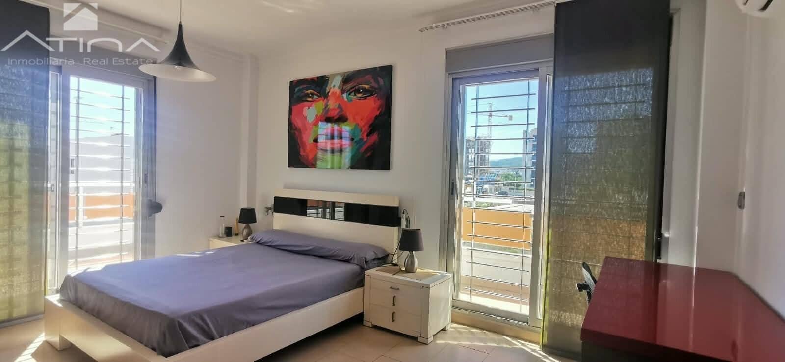 3 Zimmer Villa zu verkaufen in Oliva mit Pool Garage - 499.000 € (Ref: 10120138)