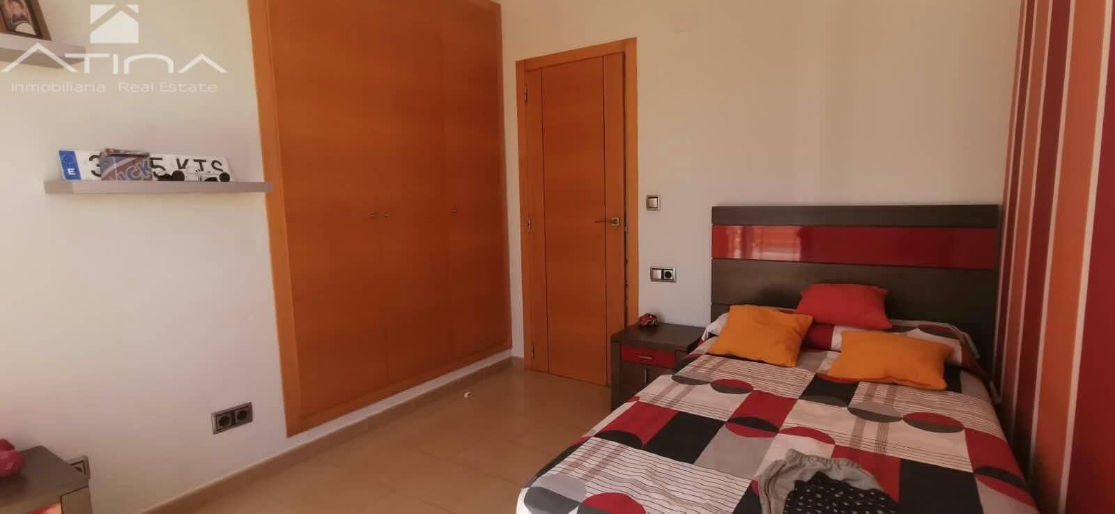 3 Zimmer Villa zu verkaufen in Oliva mit Pool Garage - 499.000 € (Ref: 10120138)