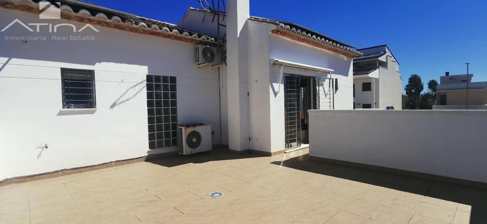 3 Zimmer Villa zu verkaufen in Oliva mit Pool Garage - 499.000 € (Ref: 10120138)