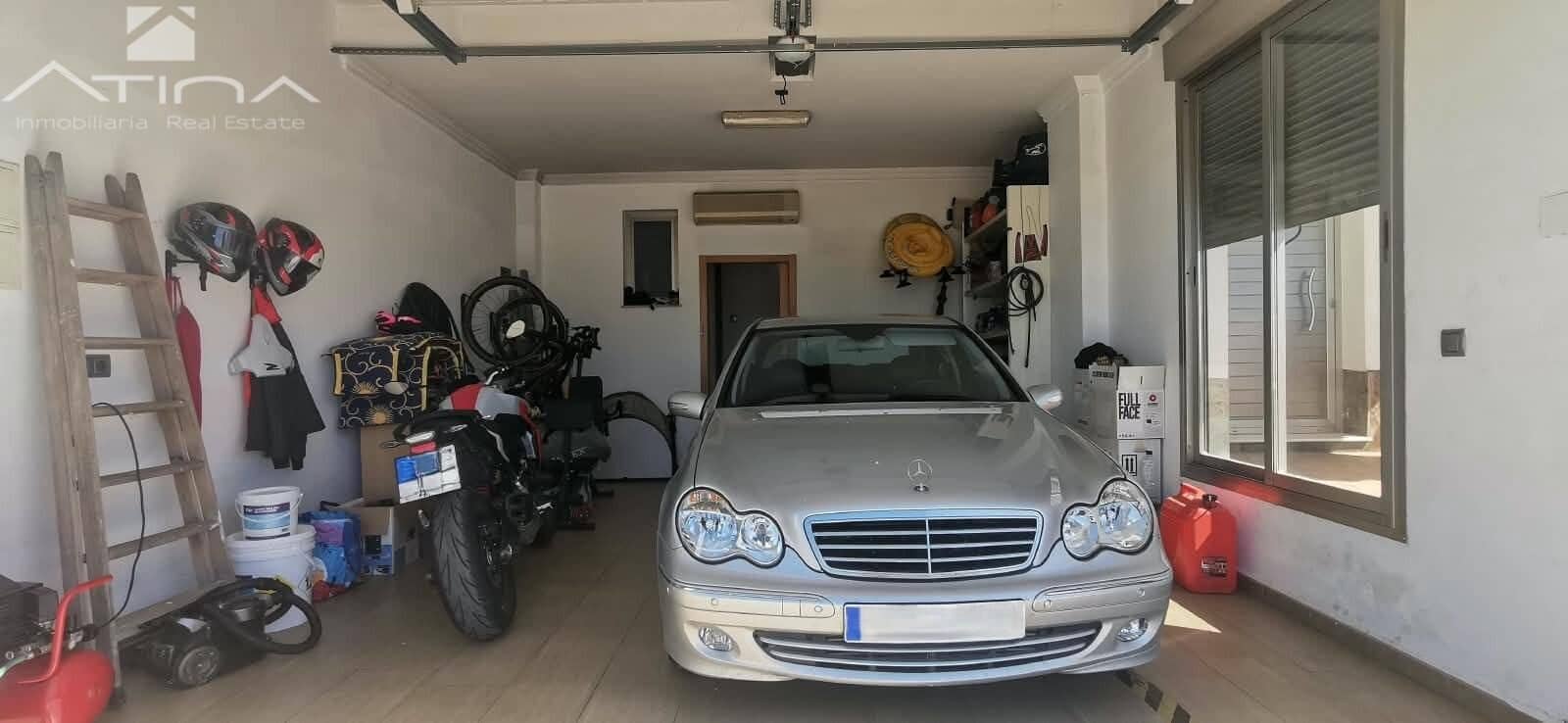 3 Zimmer Villa zu verkaufen in Oliva mit Pool Garage - 499.000 € (Ref: 10120138)