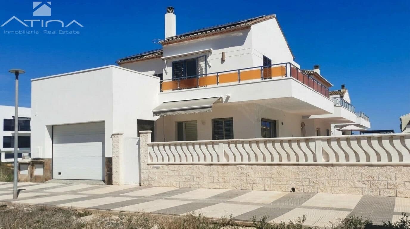 3 Zimmer Villa zu verkaufen in Oliva mit Pool Garage - 499.000 € (Ref: 10120138)