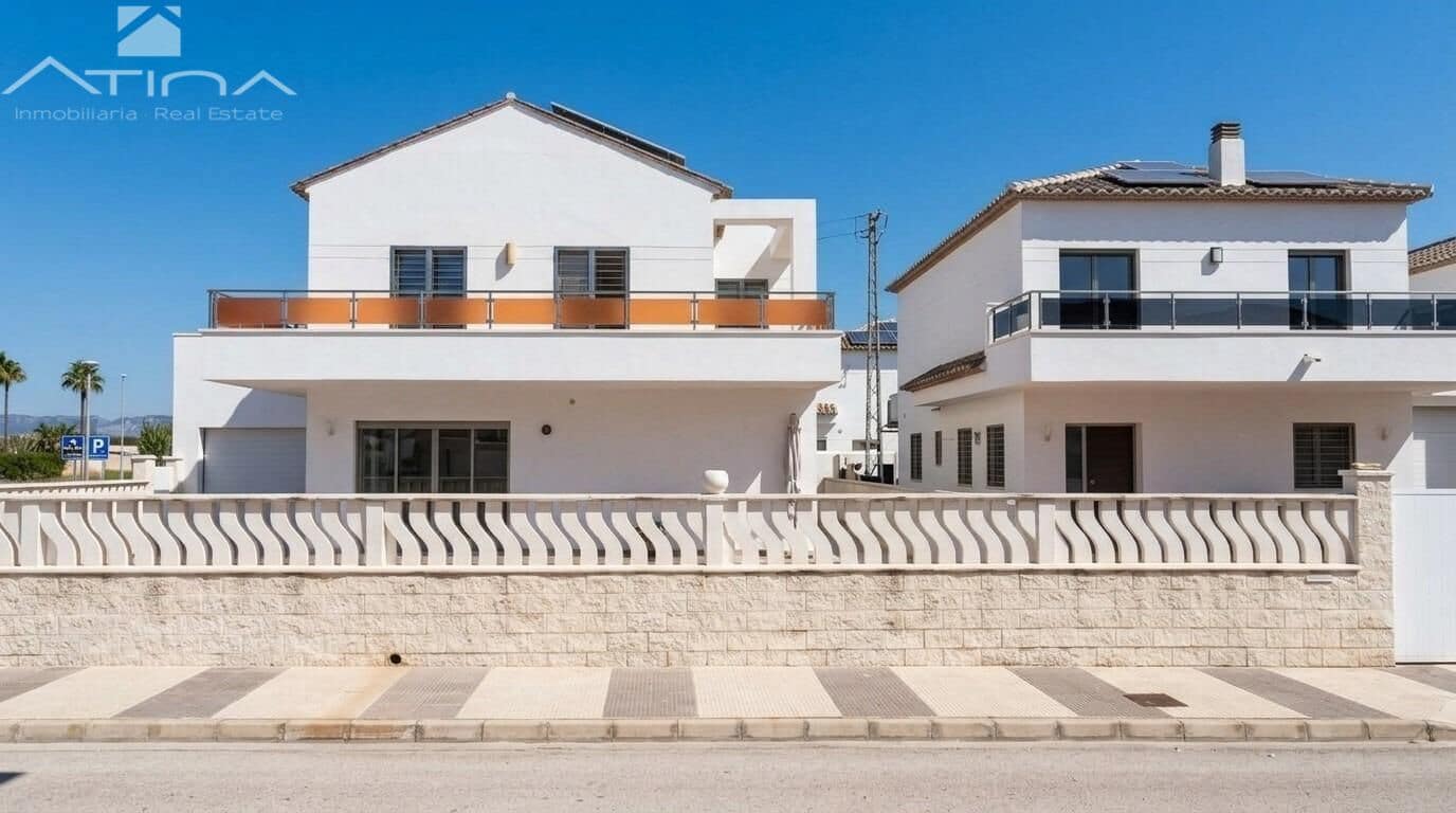 3 Zimmer Villa zu verkaufen in Oliva mit Pool Garage - 499.000 € (Ref: 10120138)