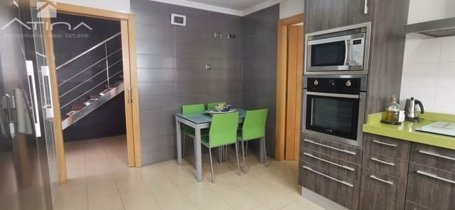 3 sypialnia Willa na sprzedaż w Oliva z basenem garażem - 499 000 € (Ref: 10120138)