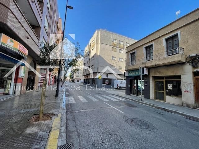 Commercial for sale in Gandia - € 45,000 (Ref: 10129383)