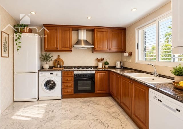 Ático de 3 habitaciones en Puerto, Javea / Xàbia en venta con piscina garaje - 675.000 € (Ref: 10159623)
