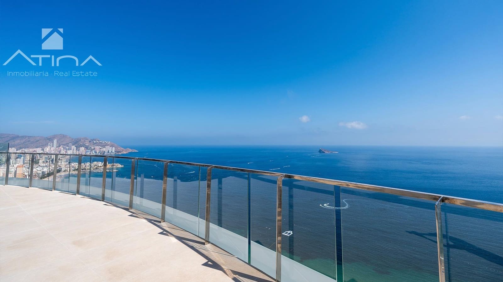 3 sovrum Lägenhet till salu i Benidorm med pool garage - 1 346 000 € (Ref: 10161741)