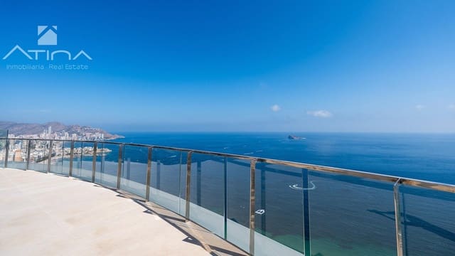3 sovrum Lägenhet till salu i Playa Poniente, Benidorm med pool garage - 1 346 000 € (Ref: 10161741)