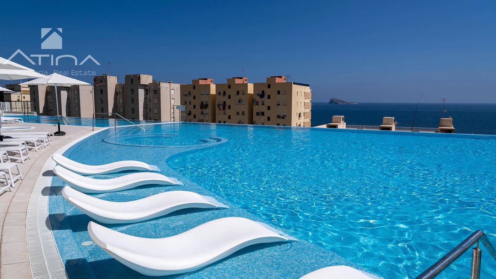 3 sovrum Lägenhet till salu i Benidorm med pool garage - 1 346 000 € (Ref: 10161741)