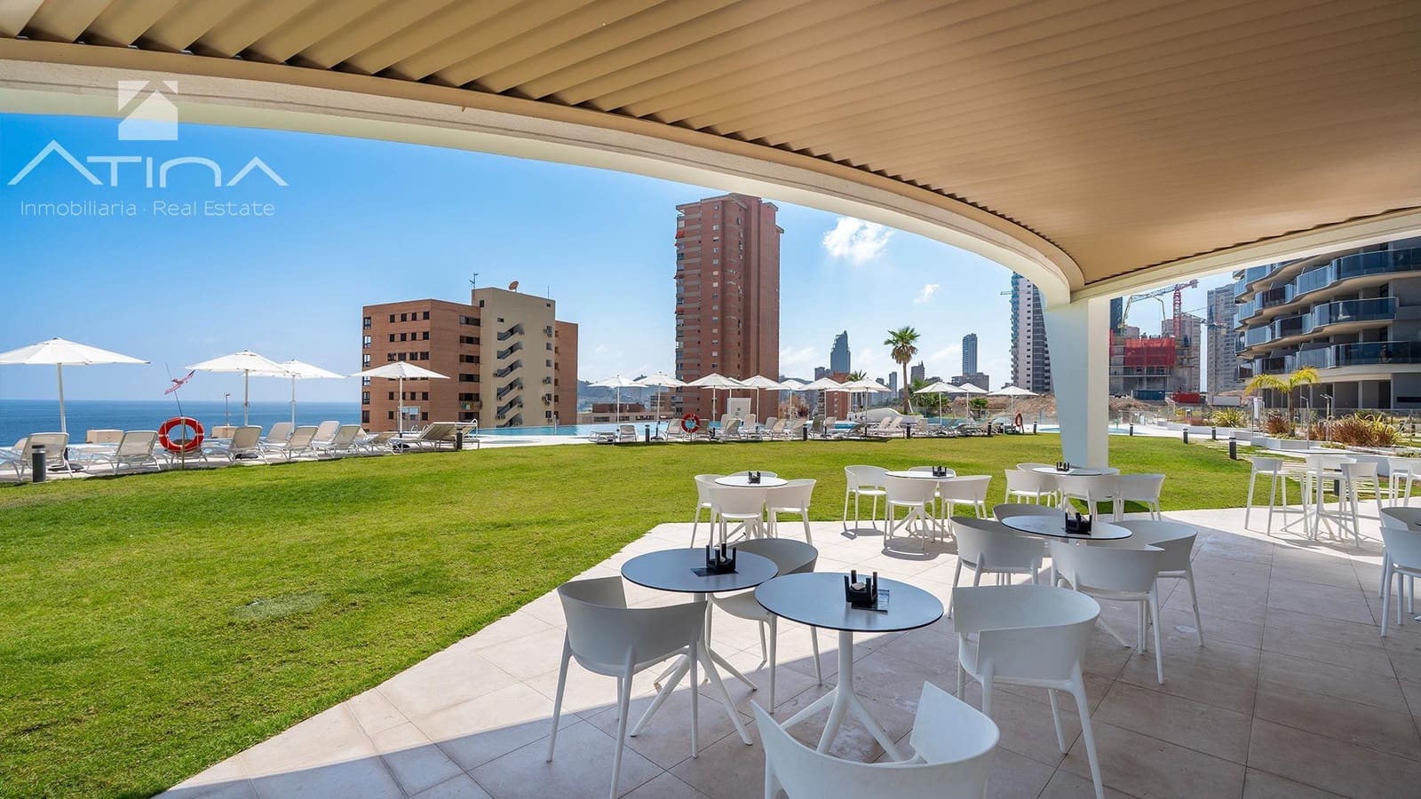 3 sovrum Lägenhet till salu i Benidorm med pool garage - 1 332 000 € (Ref: 10161743)