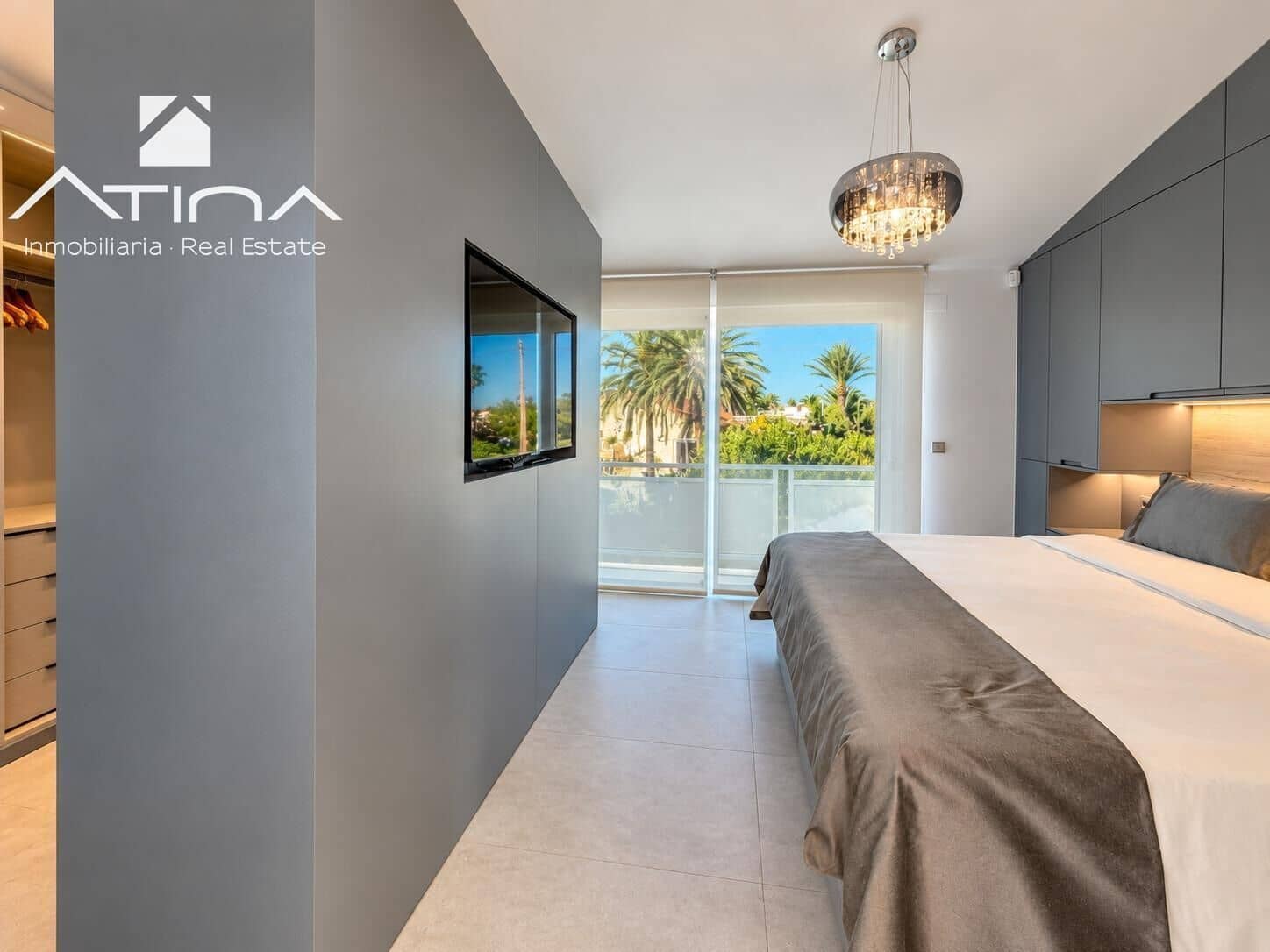 Adosado de 2 habitaciones en Dénia en venta con piscina garaje - 985.000 € (Ref: 10173869)